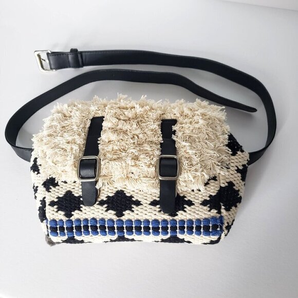 NWOT Roberta Roller Rabbit Boho Aztec Woven Fringe Fanny Waist Bag Crossbody - Picture 9 of 15